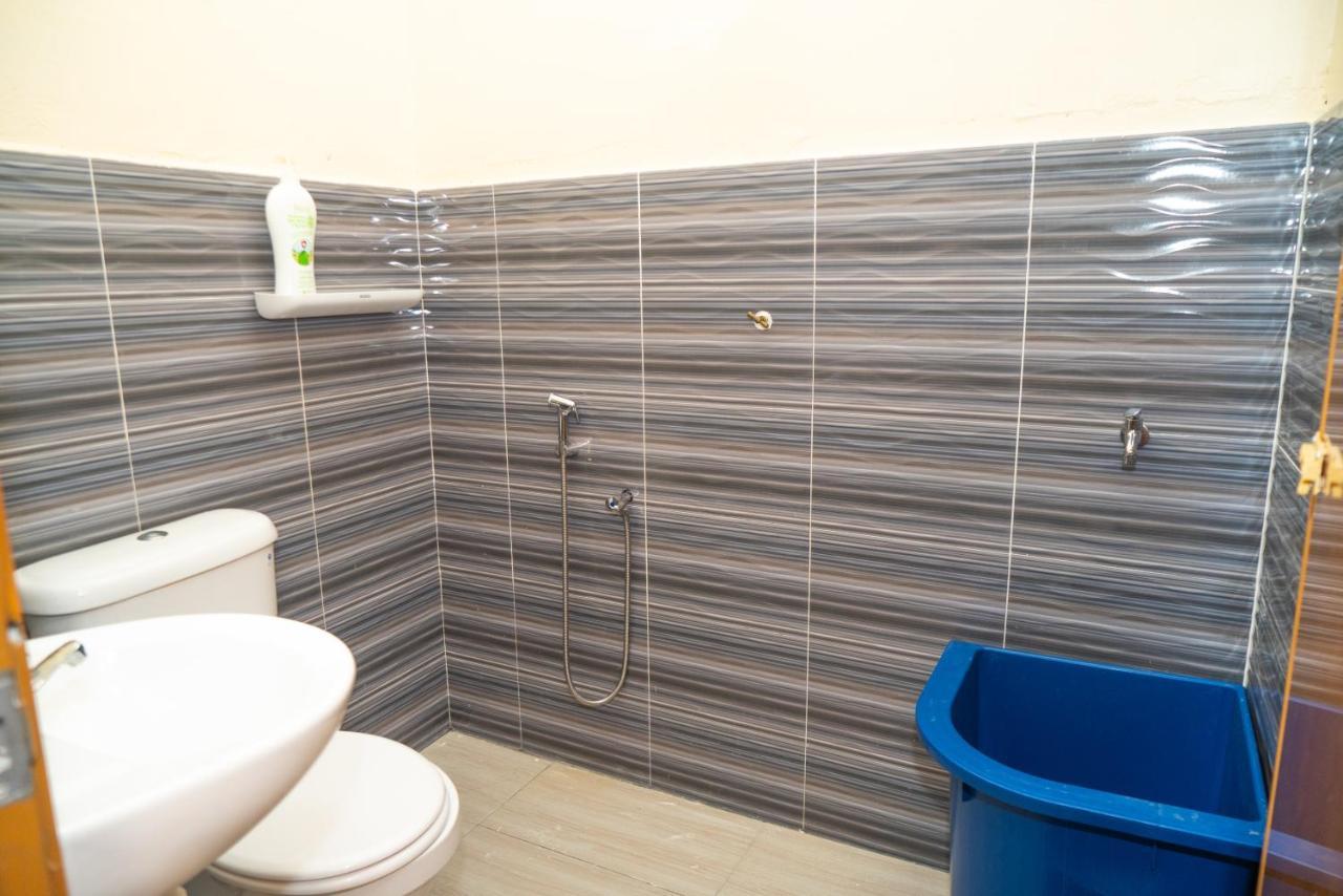 Adorable 3-Bedroom Home With Pool, Wi-Fi And Bbq Rembau 外观 照片